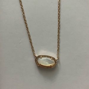 Rose gold Elisa Kendra Scott necklace